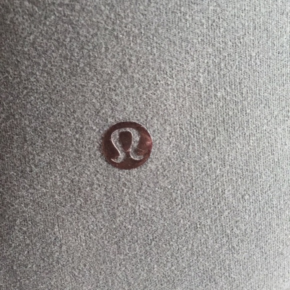 Lululemon pullover - Picture 5 of 8
